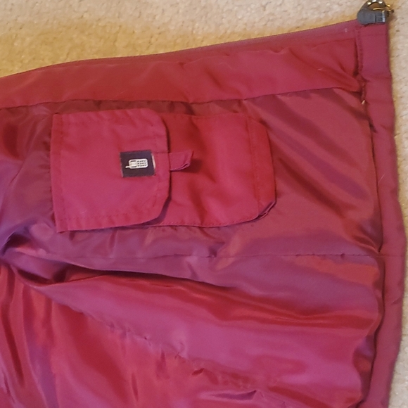 Maurices deep brick red down vest in a size XL - Picture 6 of 10